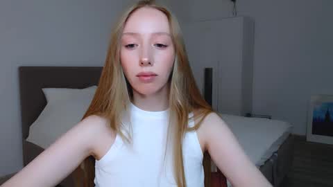 Snapshot of luna_insanity chatting on January 2025 08:43:01 PM Luna online show from January 2025 08:43:01 PM