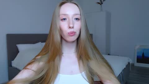 Snapshot of luna_insanity chatting on January 2025 11:19:01 PM Luna online show from January 2025 11:19:01 PM