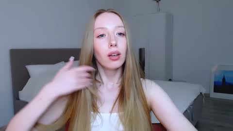 Snapshot of luna_insanity chatting on January 2025 02:19:02 AM Luna online show from January 2025 02:19:02 AM