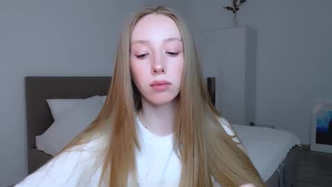 Snapshot of luna_insanity chatting on January 2025 08:30:02 PM Luna online show from January 2025 08:30:02 PM
