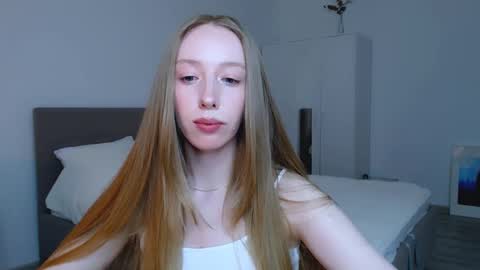 Snapshot of luna_insanity chatting on January 2025 10:11:02 PM Luna online show from January 2025 10:11:02 PM