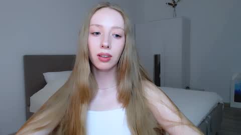 Snapshot of luna_insanity chatting on February 2025 11:43:02 PM Luna online show from February 2025 11:43:02 PM
