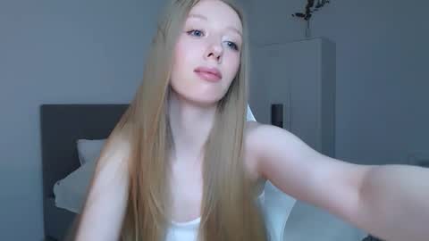 Snapshot of luna_insanity chatting on October 2025 08:39:01 PM Luna online show from October 2025 08:39:01 PM