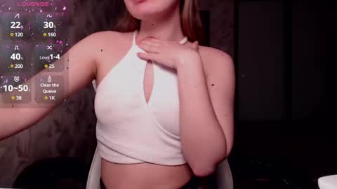 Luna online show from December 2024 04:06:01 PM