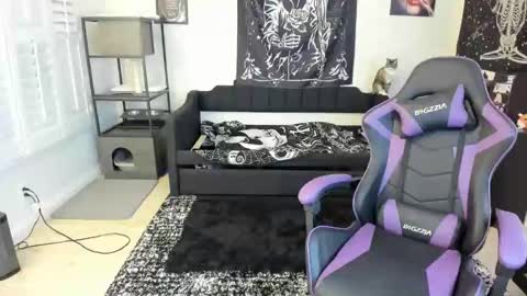 Luna online show from January 2026 02:49:01 AM