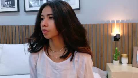 LUNA  online show from January 2026 01:26:01 PM