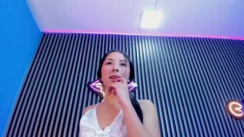 Luna Rosse  online show from May 2026 08:06:01 PM