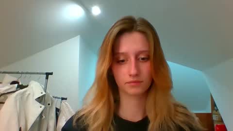 Snapshot of luna_xsensual chatting on December 2024 02:44:01 PM L U N A online show from December 2024 02:44:01 PM