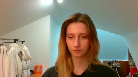 Snapshot of luna_xsensual chatting on December 2024 06:05:01 PM L U N A online show from December 2024 06:05:01 PM