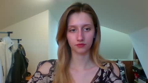 Snapshot of luna_xsensual chatting on January 2025 02:51:02 PM L U N A online show from January 2025 02:51:02 PM