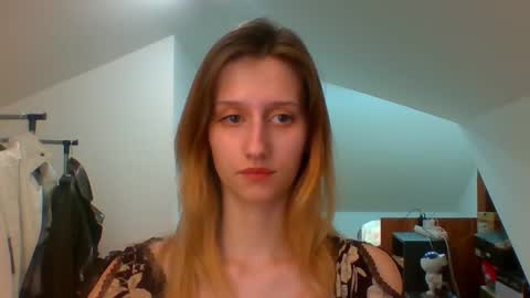 Snapshot of luna_xsensual chatting on January 2025 06:25:01 PM L U N A online show from January 2025 06:25:01 PM