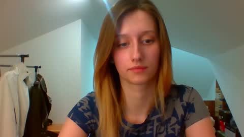Snapshot of luna_xsensual chatting on February 2025 04:48:01 PM L U N A online show from February 2025 04:48:01 PM