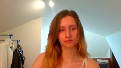 Snapshot of luna_xsensual chatting on February 2025 07:52:02 AM L U N A online show from February 2025 07:52:02 AM