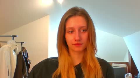 Snapshot of luna_xsensual chatting on February 2025 07:53:02 AM L U N A online show from February 2025 07:53:02 AM