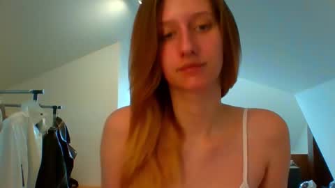 Snapshot of luna_xsensual chatting on February 2025 07:58:02 AM L U N A online show from February 2025 07:58:02 AM