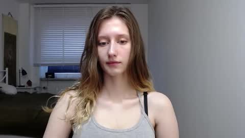 Snapshot of luna_xsensual chatting on September 2025 05:23:01 AM L U N A online show from September 2025 05:23:01 AM