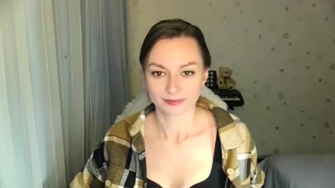 lunaa_bluee online show from November 2025 09:04:01 PM