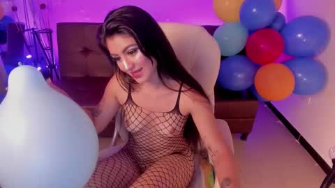 Snapshot of lunaa_lynch chatting on November 2025 09:13:01 PM Luna online show from November 2025 09:13:01 PM