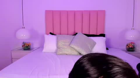 lunaa_skye online show from October 2025 12:17:01 PM