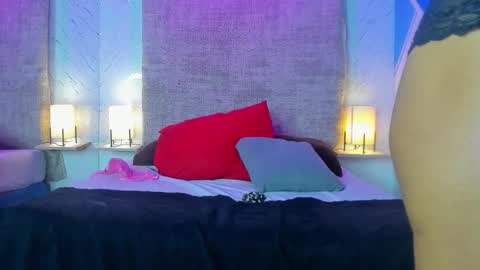 Luna online show from February 2026 08:16:01 PM