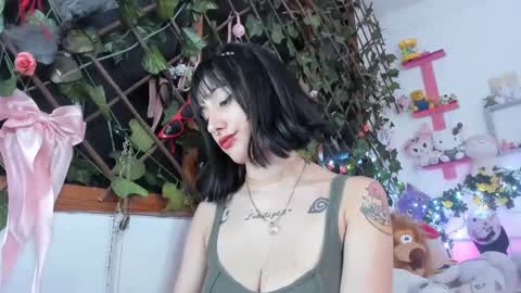 lunacristal_moon online show from December 2024 09:40:02 AM