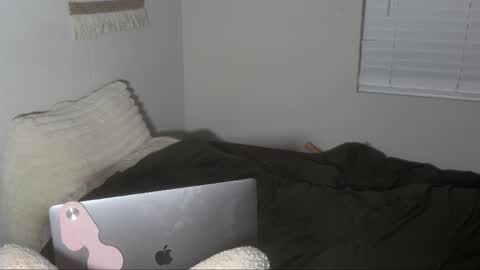 Luna Daddys Girl online show from February 2026 11:11:01 AM