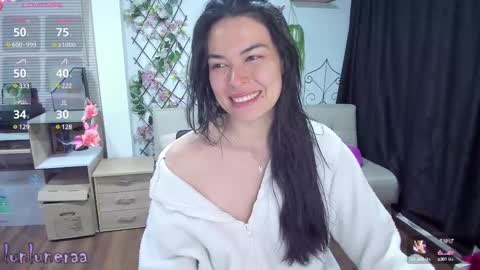 Luna online show from March 2025 04:06:01 AM