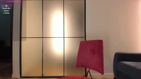 Aisha online show from December 2025 02:03:01 PM