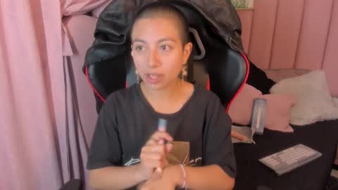 Snapshot of lunarichy chatting on October 2025 12:03:02 PM lunarichy online show from October 2025 12:03:02 PM