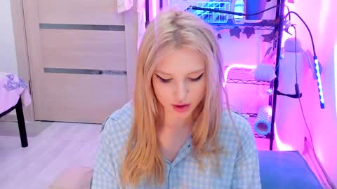 Kate online show from January 2025 06:13:01 AM