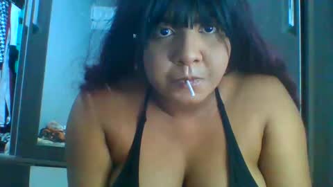 lunawollf online show from October 2025 07:36:02 PM