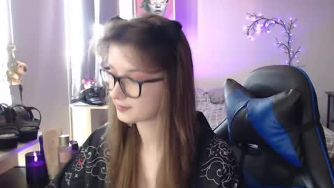 Snapshot of lunaxcherry chatting on May 2026 11:04:01 AM LunaXcherry online show from May 2026 11:04:01 AM