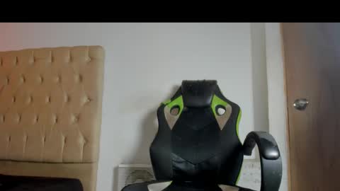 lunay_bigcock420 online show from February 2026 11:01:01 PM