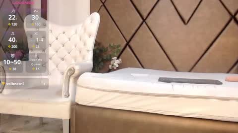 lunitadiva online show from February 2025 12:16:01 PM