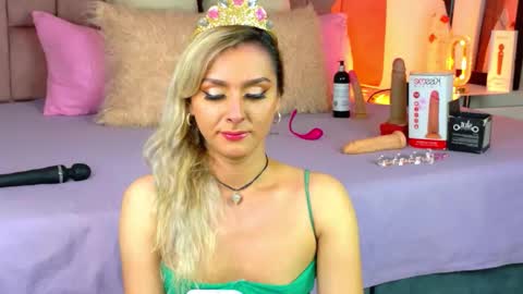 lunitadiva online show from January 2026 03:16:02 PM