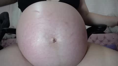 Snapshot of lunnadoll chatting on October 2025 03:04:02 AM Katty what ever do you want on my pv is for extra tokens minimi 250 tks ty u for understand online show from October 2025 03:04:02 AM