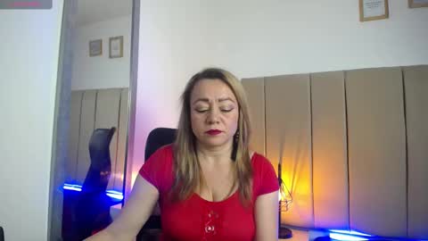 Snapshot of lupita223 chatting on March 2025 12:48:02 PM Lupita223 online show from March 2025 12:48:02 PM