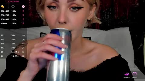 your sweet Liana online show from October 2025 07:59:01 PM