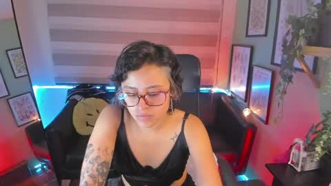 Snapshot of lusiana__ chatting on May 2026 12:24:02 PM Luci online show from May 2026 12:24:02 PM