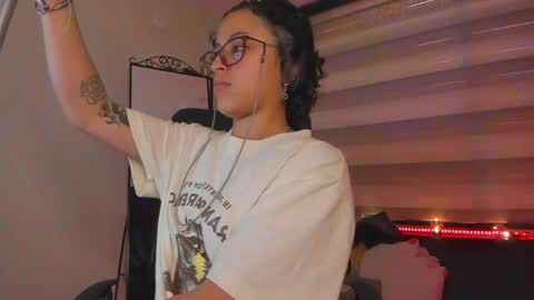 Snapshot of lusiana__ chatting on May 2026 12:13:02 PM Luci online show from May 2026 12:13:02 PM