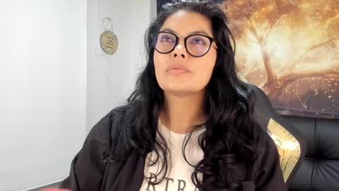 Snapshot of lust_mom chatting on December 2024 04:06:01 PM Angela 3 online show from December 2024 04:06:01 PM