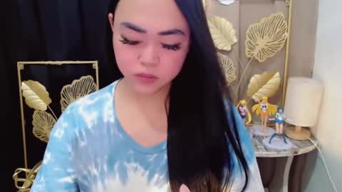Snapshot of lustfuloffendertrina chatting on April 2026 01:41:02 AM Trina online show from April 2026 01:41:02 AM