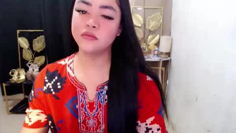 Snapshot of lustfuloffendertrina chatting on April 2026 07:44:01 AM Trina online show from April 2026 07:44:01 AM