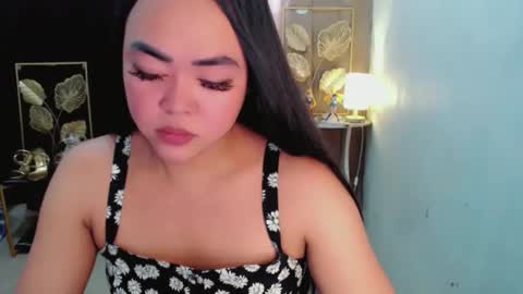 Snapshot of lustfuloffendertrina chatting on May 2026 03:01:01 AM Trina online show from May 2026 03:01:01 AM