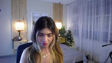Snapshot of lustt_house chatting on December 2024 03:30:01 AM lustt_house online show from December 2024 03:30:01 AM