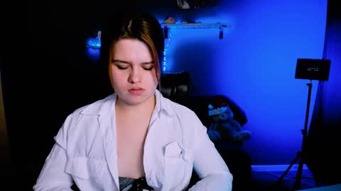 lusy_puff online show from January 2025 05:37:01 PM