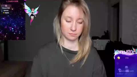 Snapshot of lusyagreenberg chatting on February 2025 04:29:01 PM LusyaGreenberg online show from February 2025 04:29:01 PM