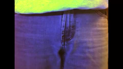 Snapshot of luv2bnakednow chatting on December 2024 09:05:01 PM luv2bnakednow online show from December 2024 09:05:01 PM