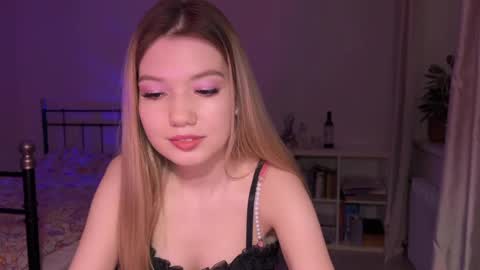 Snapshot of luv_jess chatting on January 2025 02:43:01 AM luv_jess online show from January 2025 02:43:01 AM