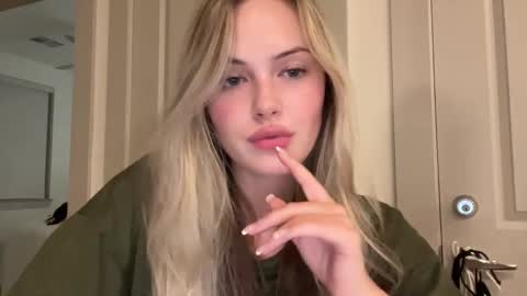 Aimee online show from February 2026 03:07:02 AM